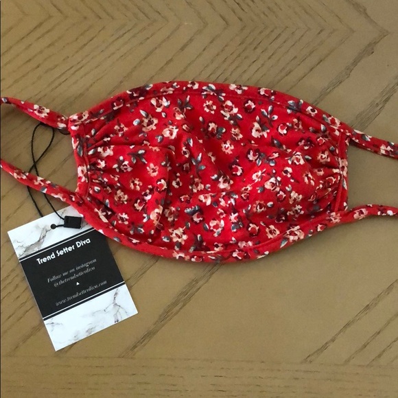 2 for $20! Red Floral print face mask - Picture 3 of 9